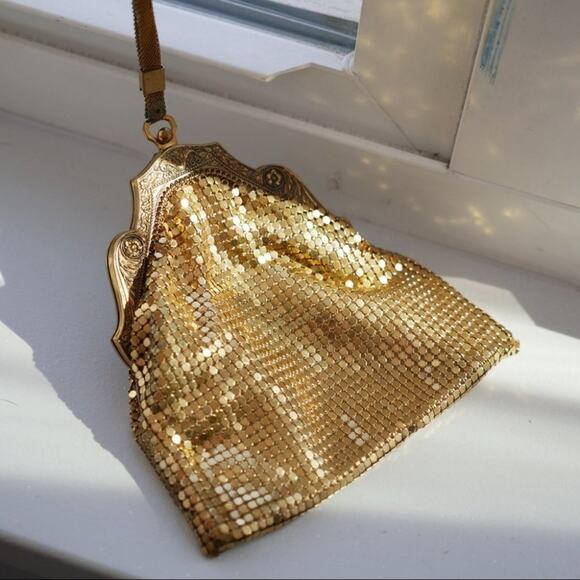 Whiting & Davis Gold Mesh Bag Antique 1950s Evening Bag Clutch Mini-Bag Petite - Picture 12 of 15